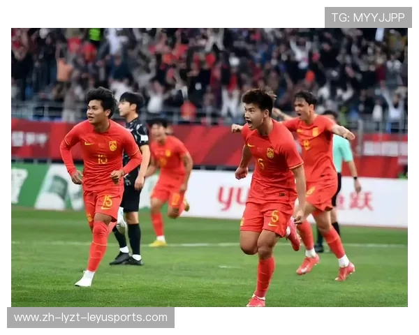 赛事归来U23国足顺利抵达北京机场球迷热情接机折射青训发展关注度 赛事归来U23国足顺利抵达北京机场球迷热情接机折射青训发展关注度